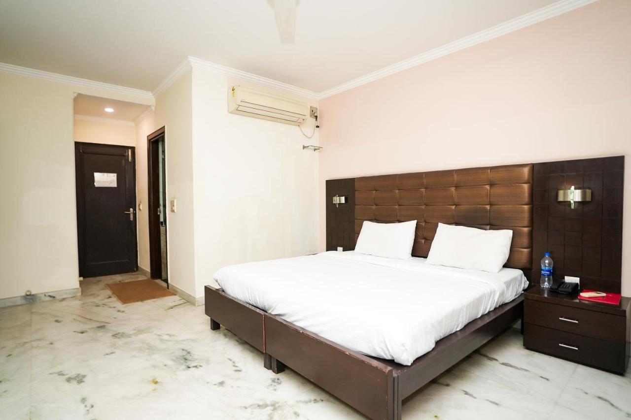 Stay Well Hotels & Homes Gurgaon Eksteriør billede